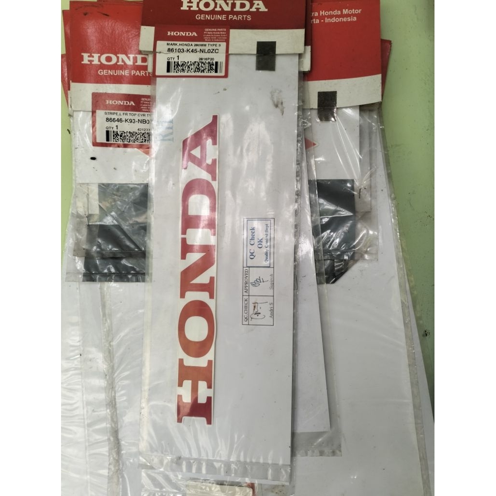 sticker stiker logo Honda CBR 150 k45 original AHM