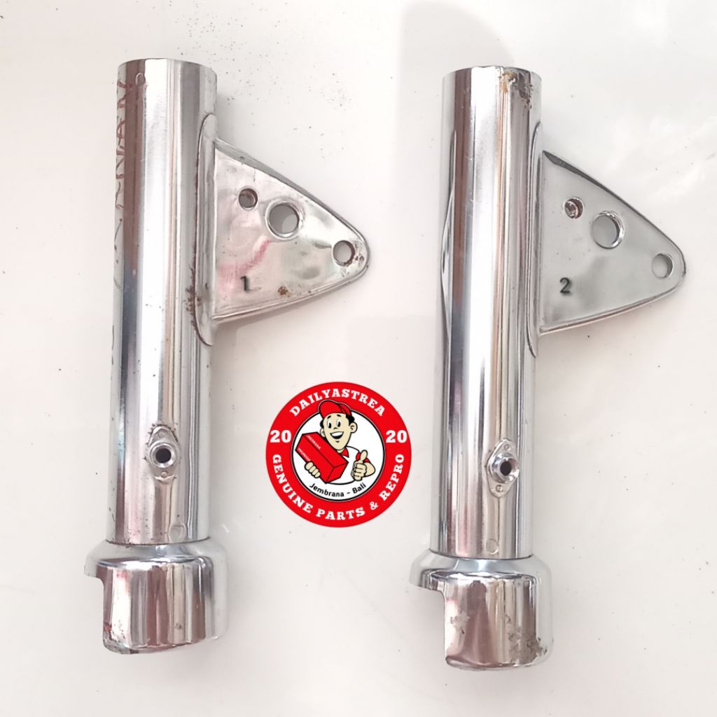 KUPINGAN DUDUKAN BRACKET RUMAH BATOK LAMPU DEPAN HONDA CB100 CB125 K3 K4 K5 CG110 CG125 CG110N ORIGI