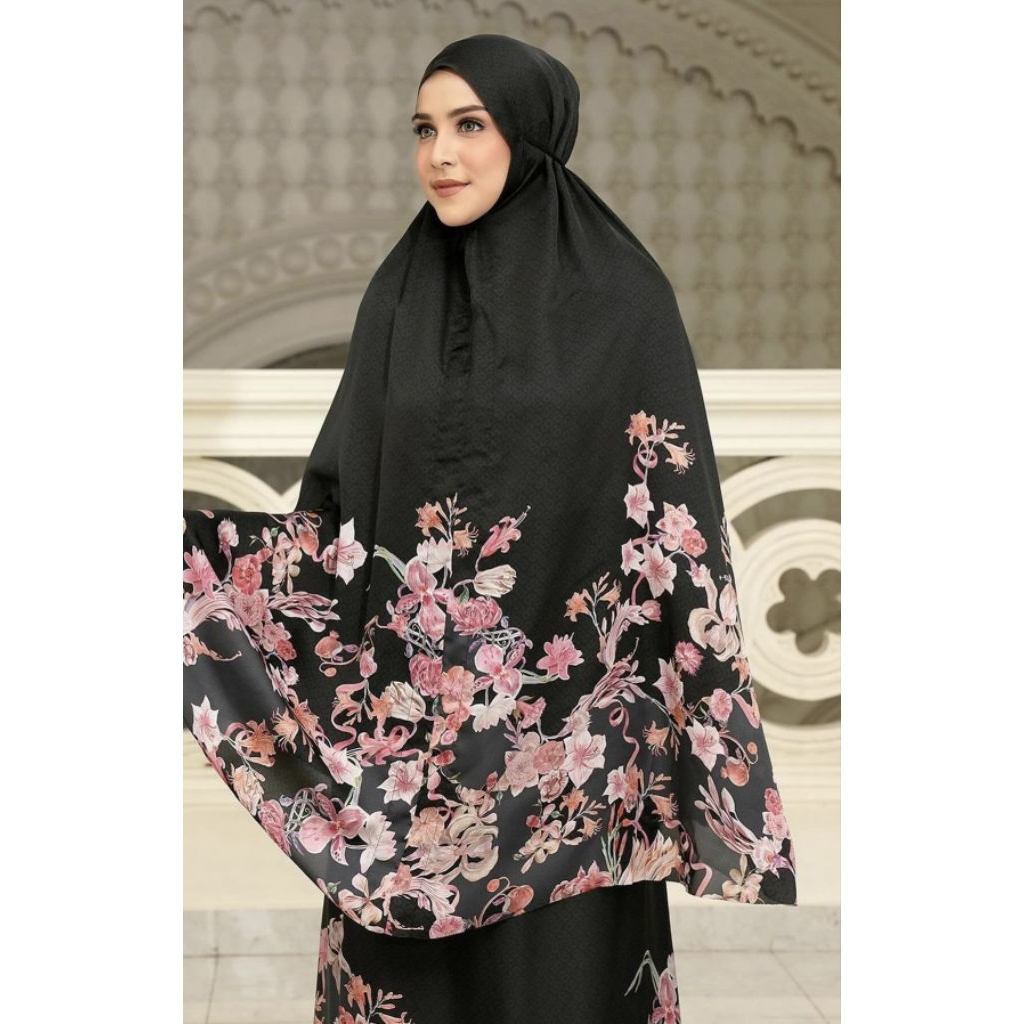 Buttonscarves Farra Prayer Robe Black Petunia