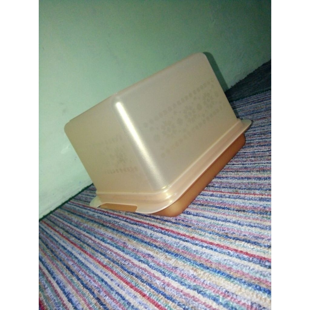 toples set ungu tupperware