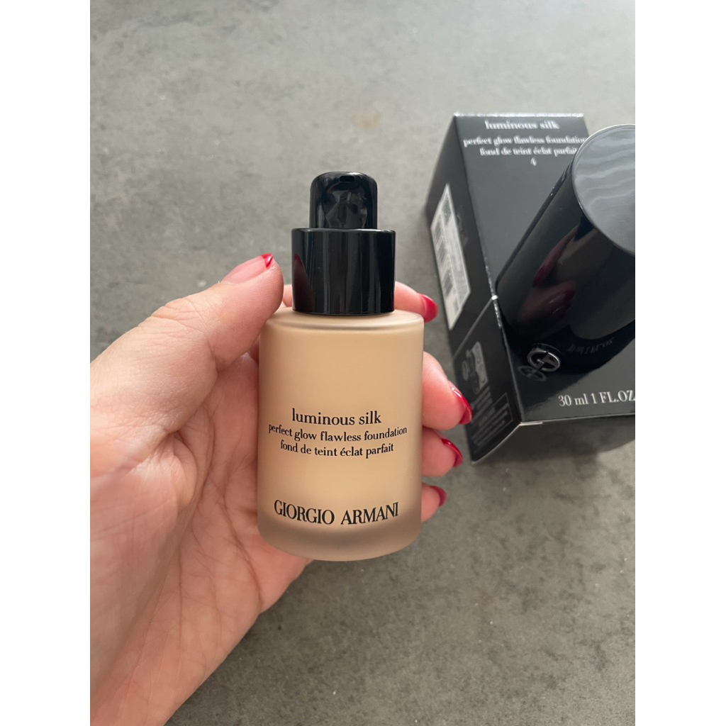Armani Beauty Luminous Silk Foundation