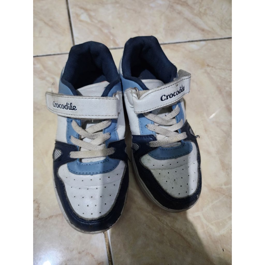 Sepatu Anak Laki- Laki Sepatu Sekolah Sepatu Anak Sporty Crocodile- Preloved