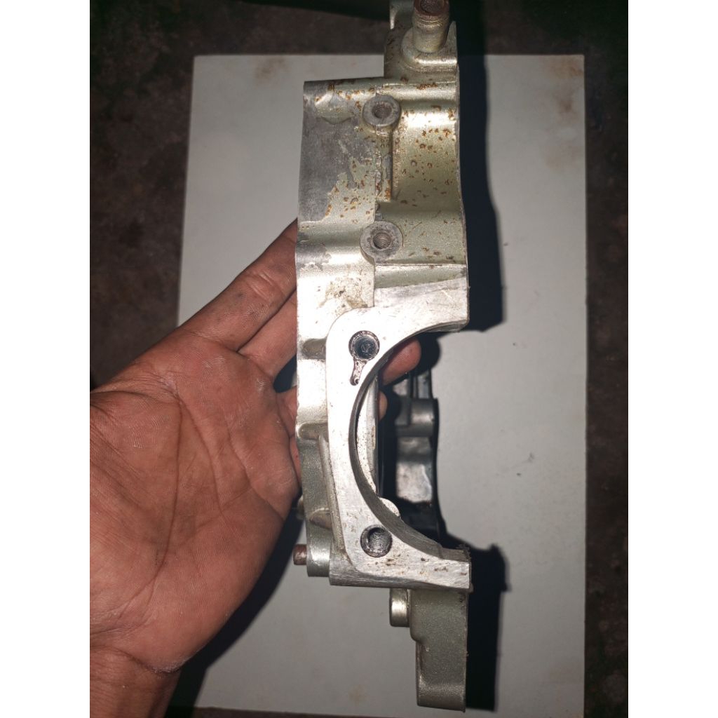 krengkes kanan tiger revo