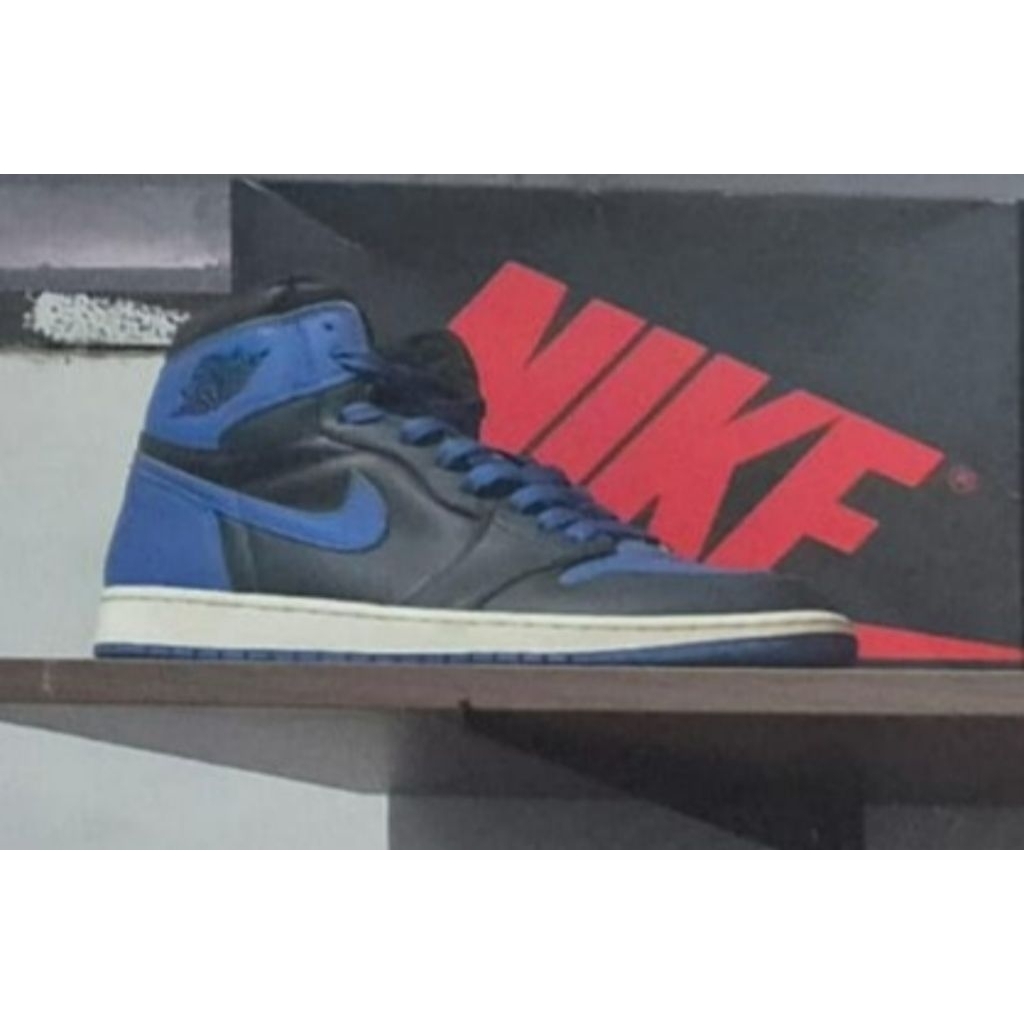 Air Jordan 1 Retro High OG "Royal