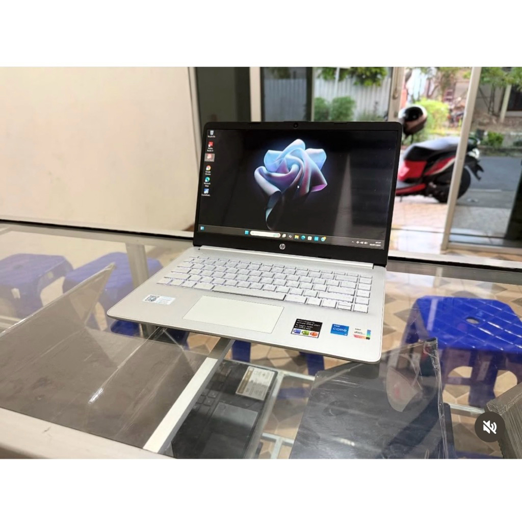 LAPTOP HP CORE I5gen12 RAM 8 GB MULUSS GARANSI SIAP PAKE