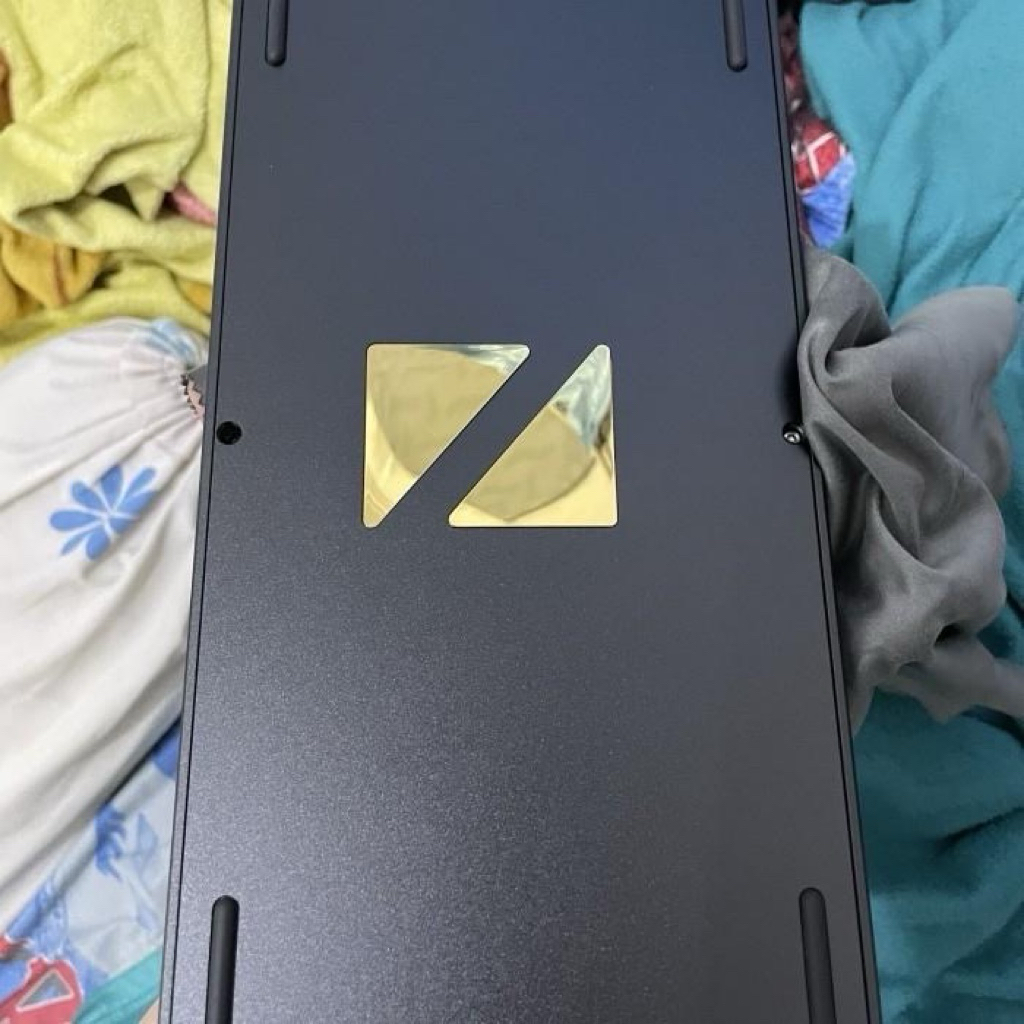 Noir Z2 aluminum Mechanical Keyboard