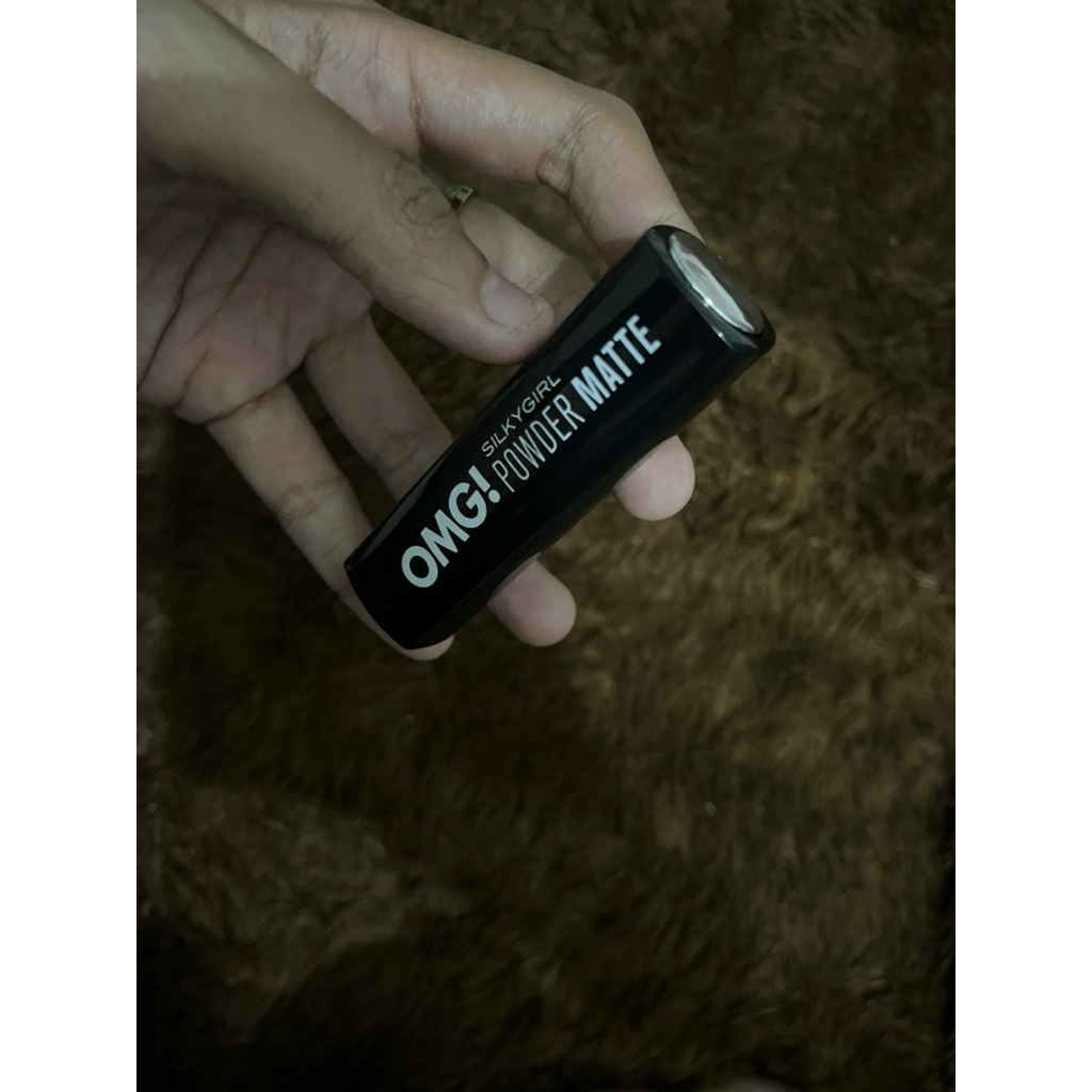 Silky Girl OMG Lipstick Powder Mate