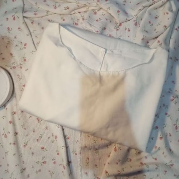 PRELOVED Blouse Putih Wanita Lengan Cutbray | Atasan Simple Elegant | Basic Korean Style