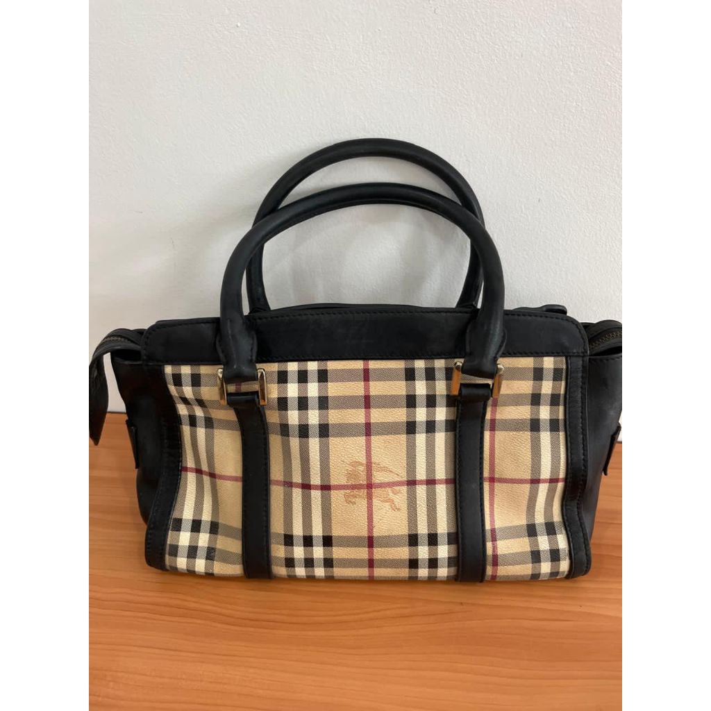 Tas Burberry Vintage. OPEN NEGO