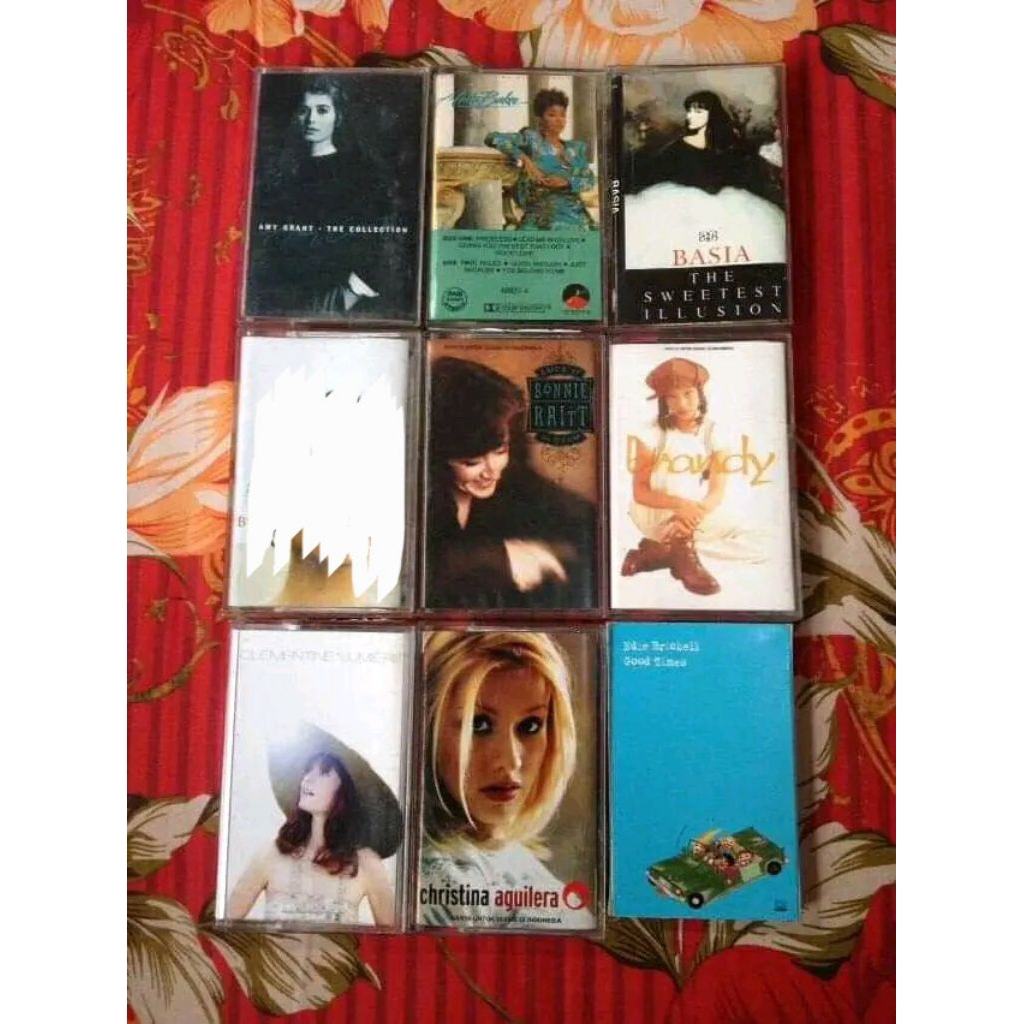 kaset pita album penyanyi perempuan