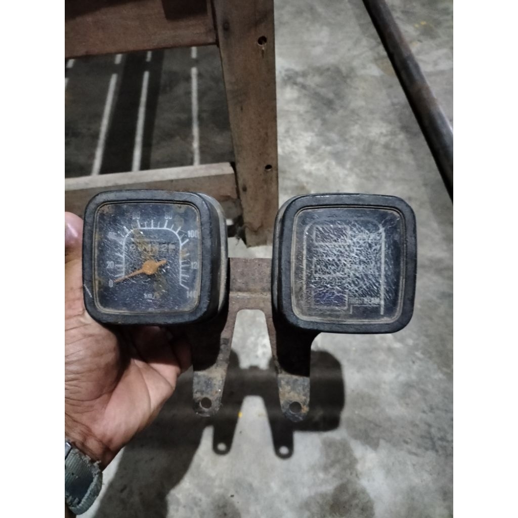 spidometer suzuki ts a100