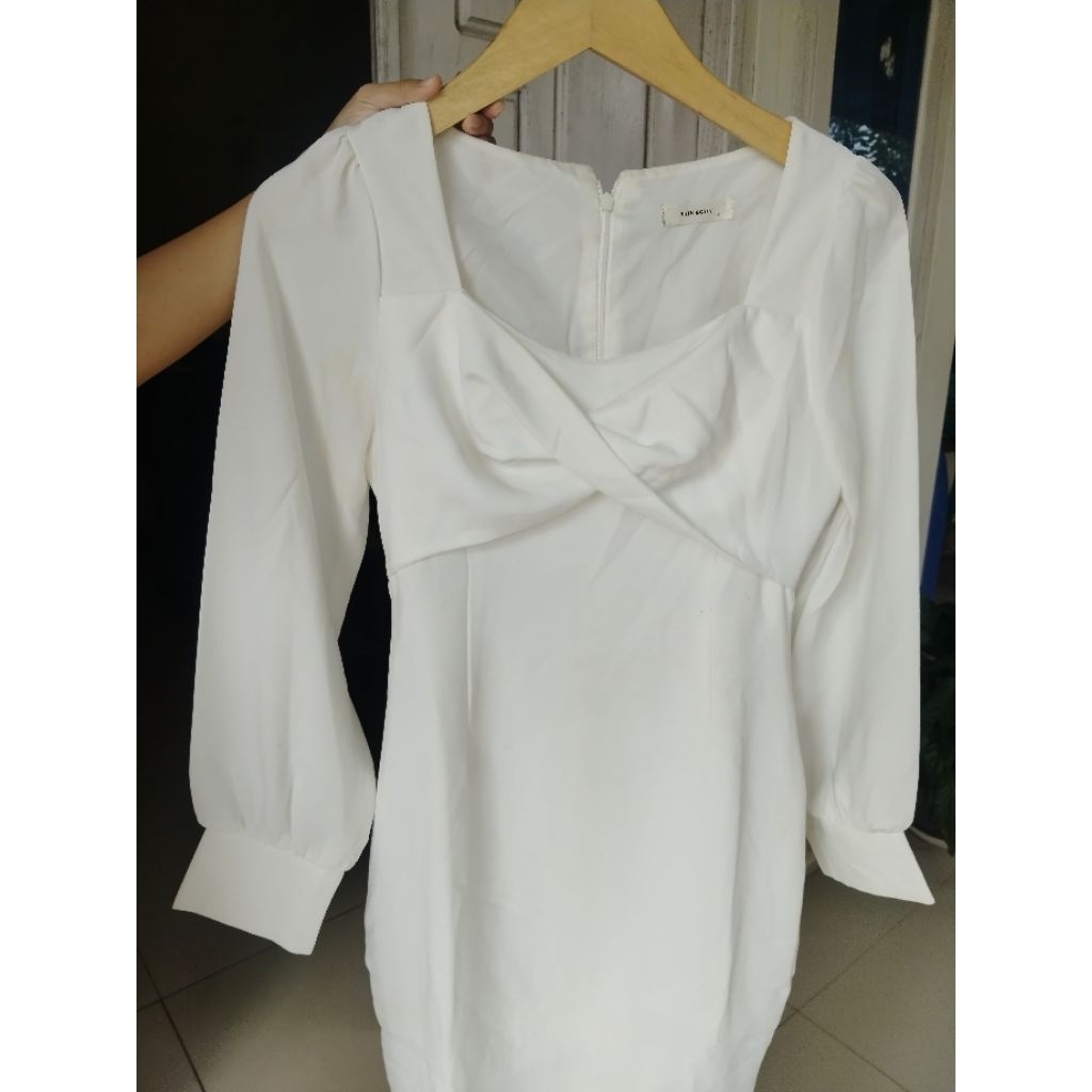 dress putih korean look
