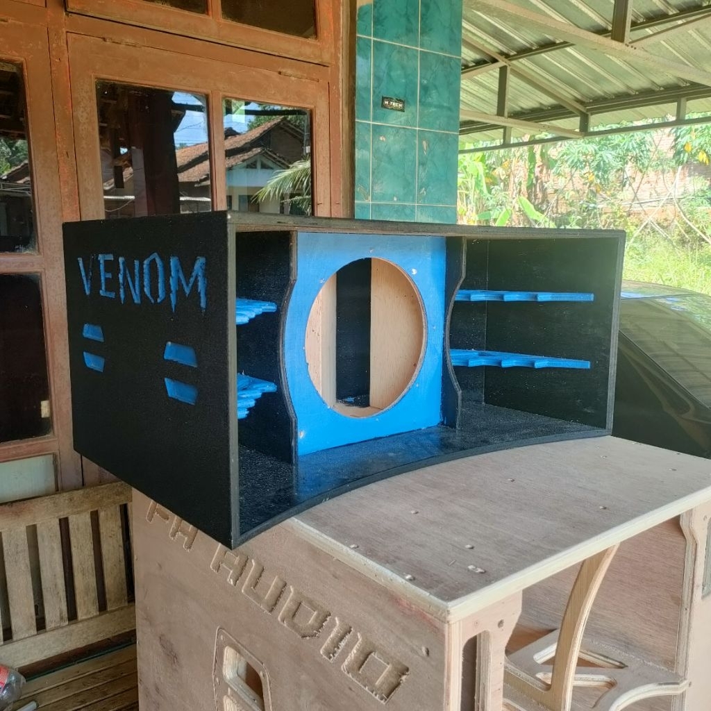 BOX VENOM 10 INCH FULL FINISHING