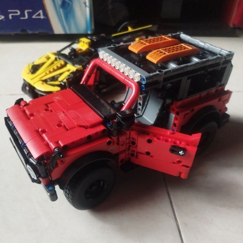 Lego Technic 42213 Ford Bronco / SUV / Bekas Sudah Dirakit