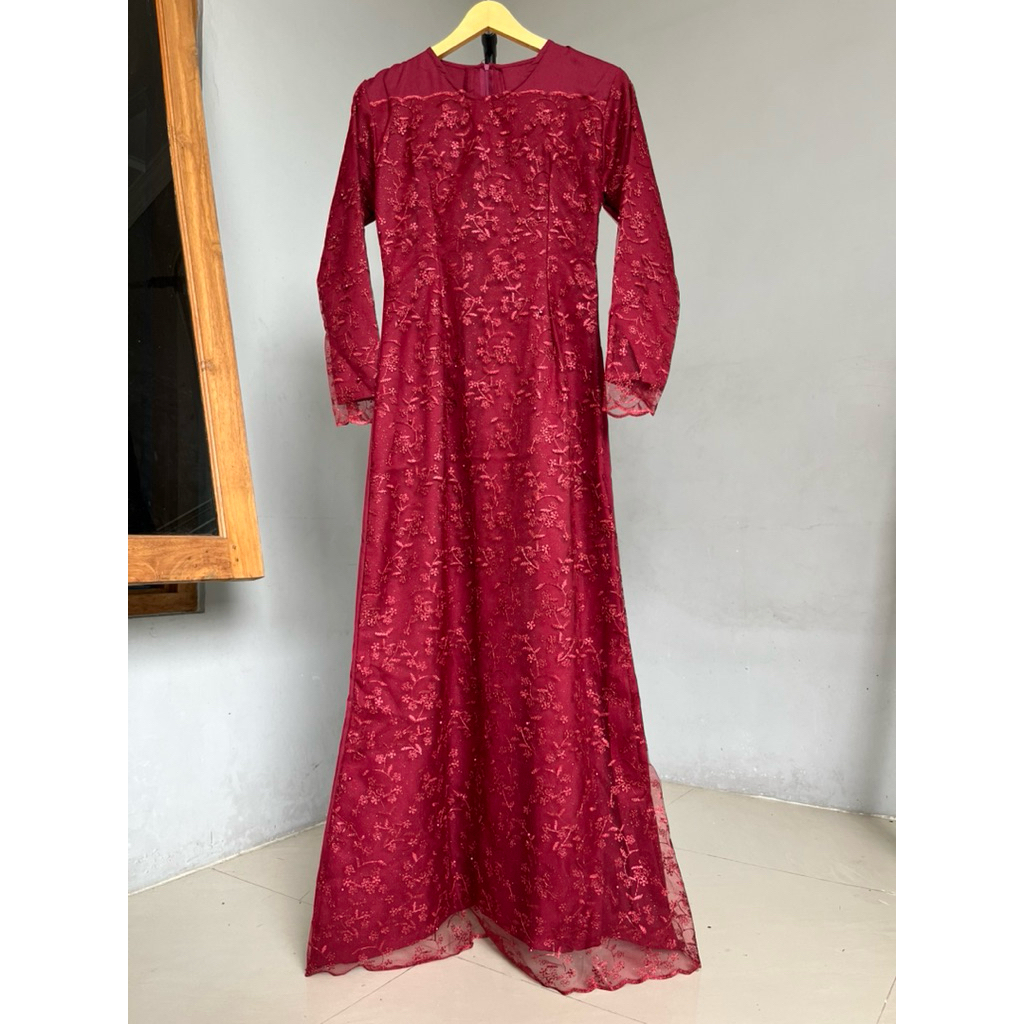 PRELOVED DRESS KONDANGAN MAROON