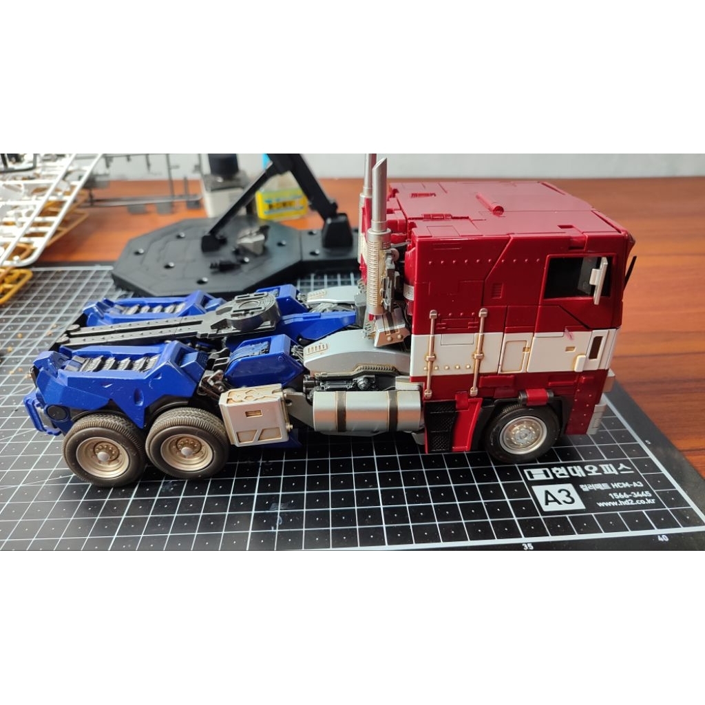 Magificent Mecha Mm01 Optimus Prime first version