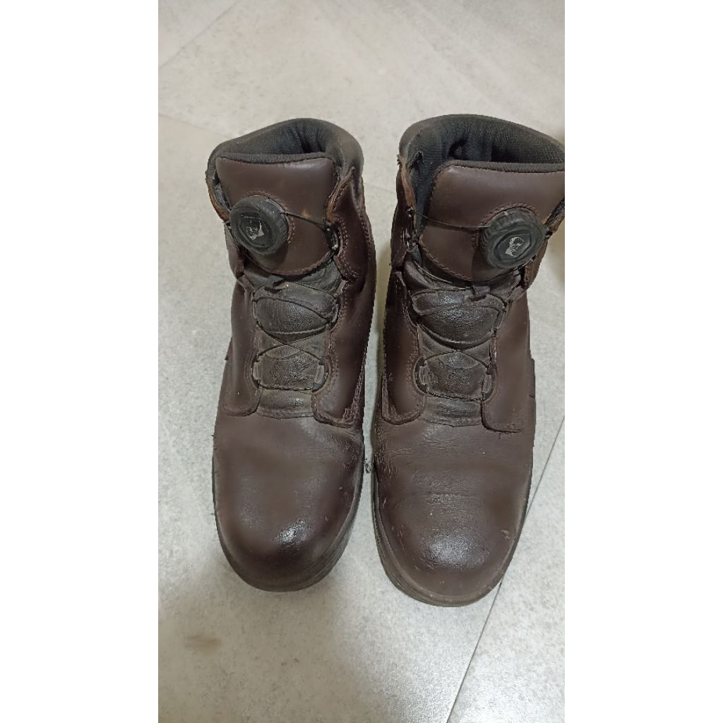 safety shoes black rhino bekas