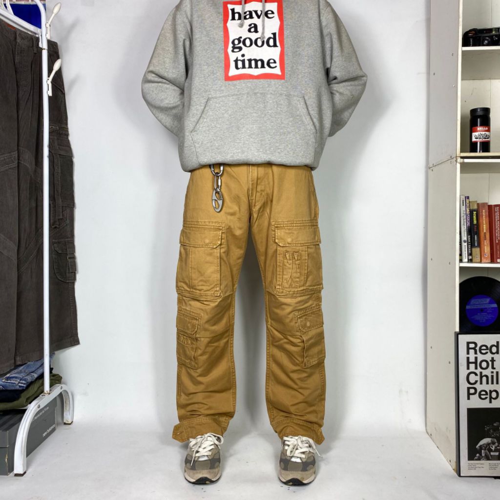 PURPLE AND YELLOW MULTIPOCKET CARGO PANTS