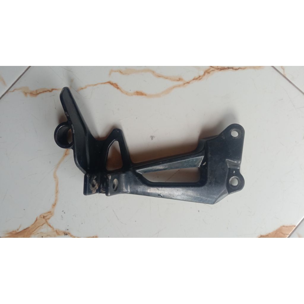 footstep vega r new IMITASI step belakang vega r new kanan  pijakan kaki belakang vega r new IMITASI