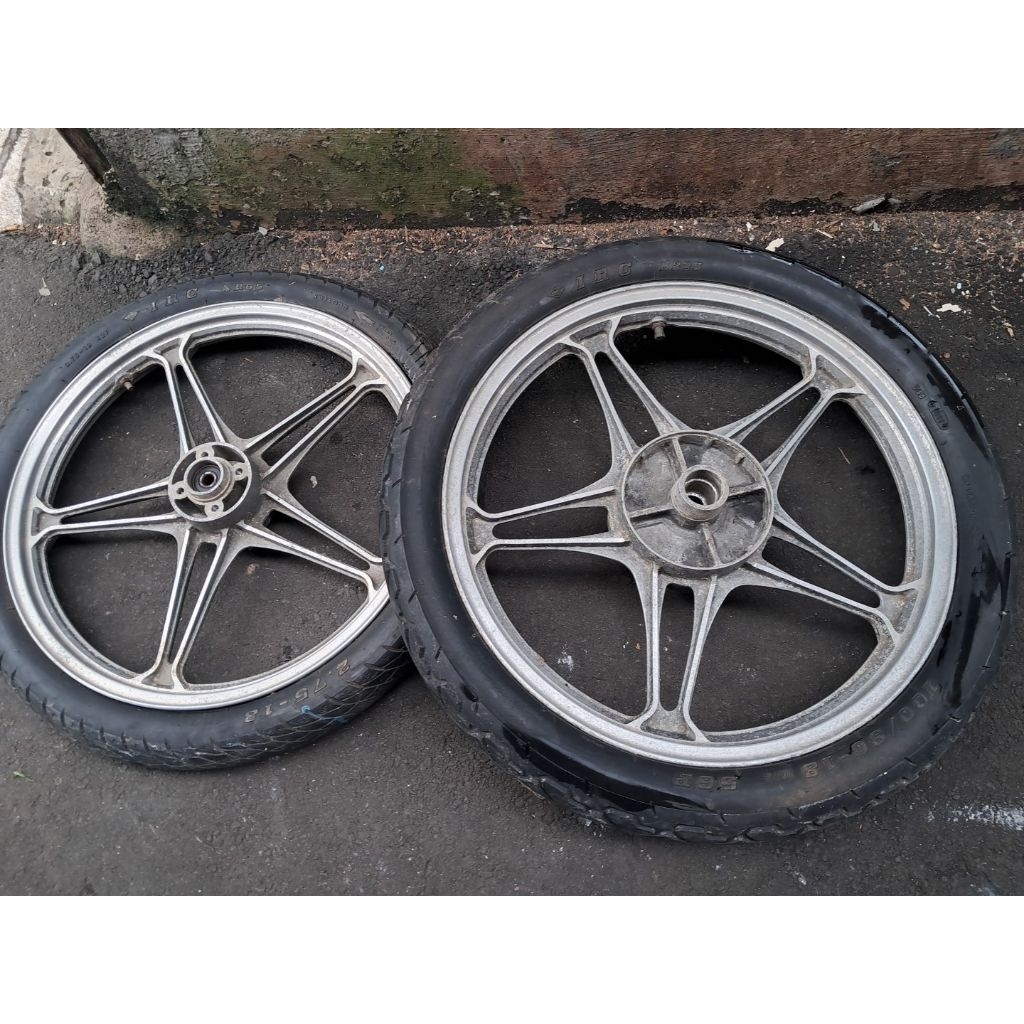 Velg pelek thunder tunder suzuki racing palang original ori copotan standar layak pakai kelengkapann