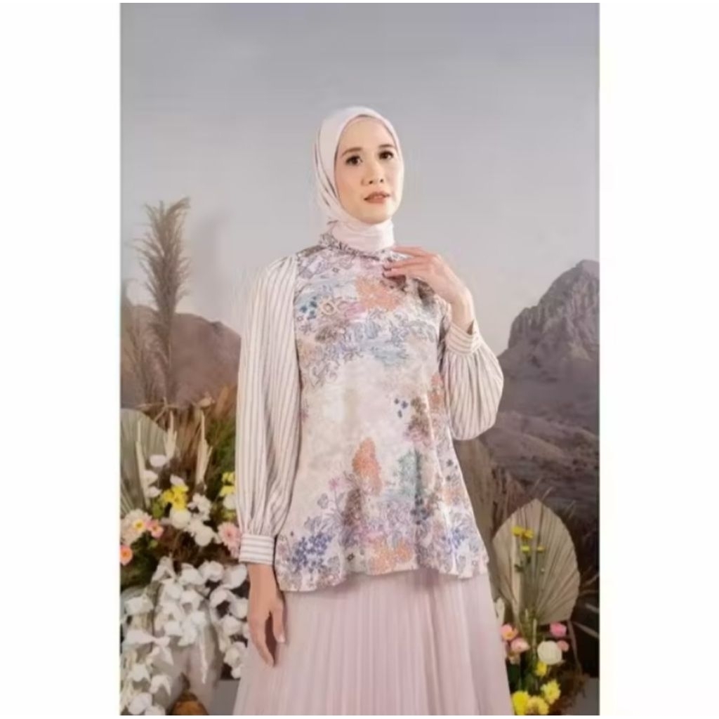 ARCELIA BLOUSE WEARING KLAMBY SIZE L PRELOVED VVGC