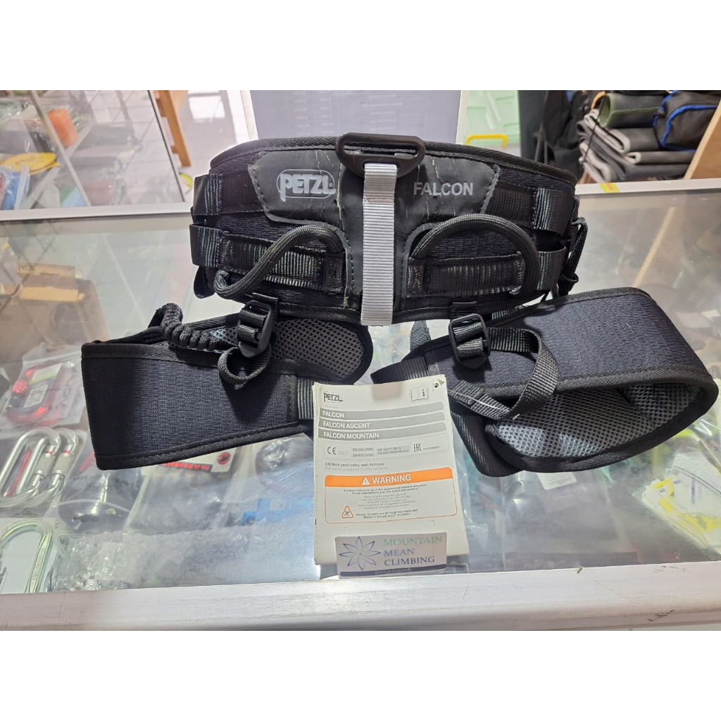 Harness petzl falcon mountain panjat tebing