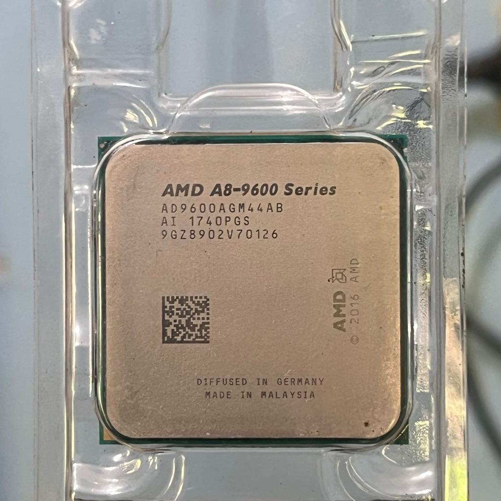 Prosesor AMD A8-9600 AM4