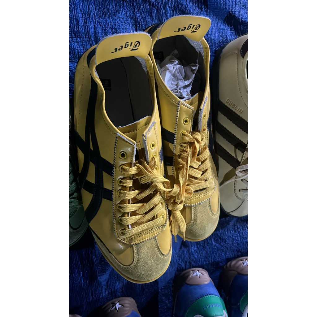 Sepatu Onitsuka Tiger Kuning Original