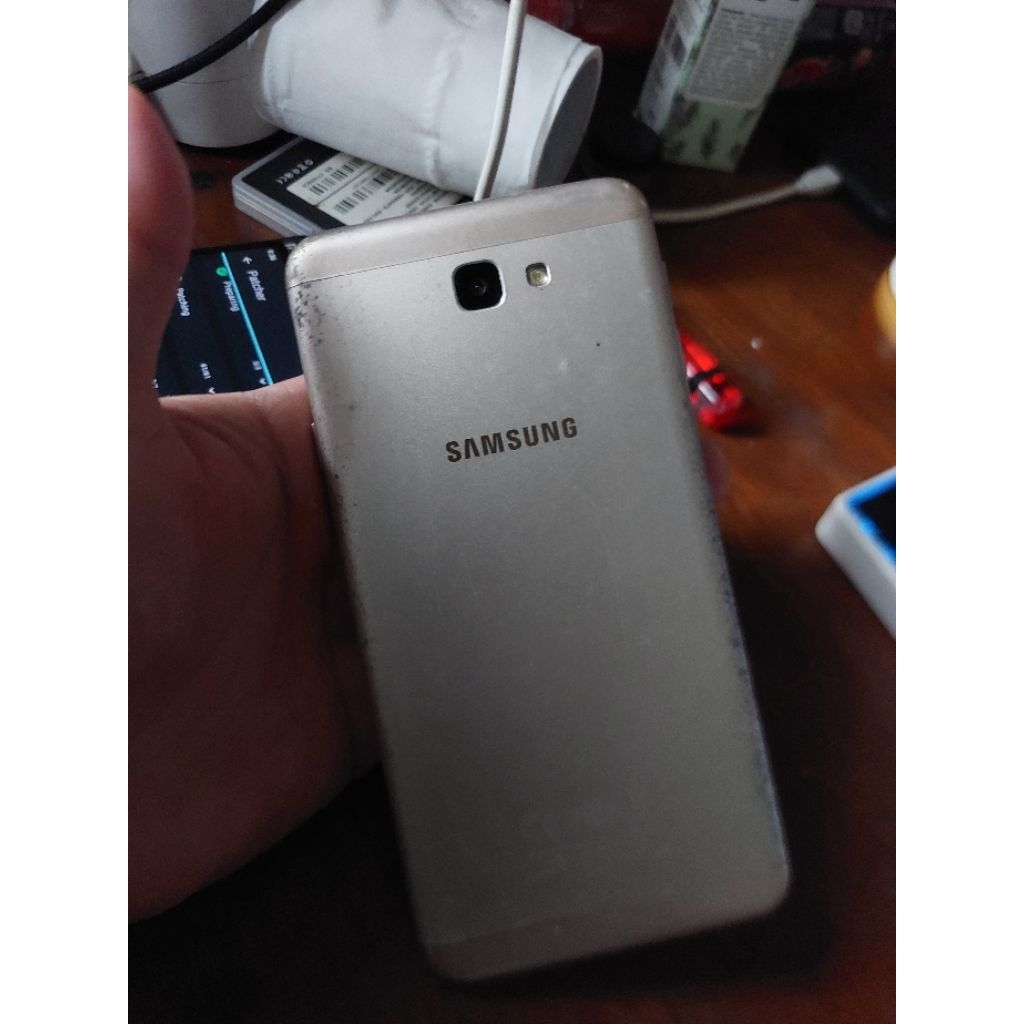 samsung j7 prime minus