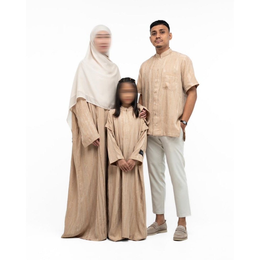 Taza Indonesia Fina Abaya, Teeqa Abaya, kids