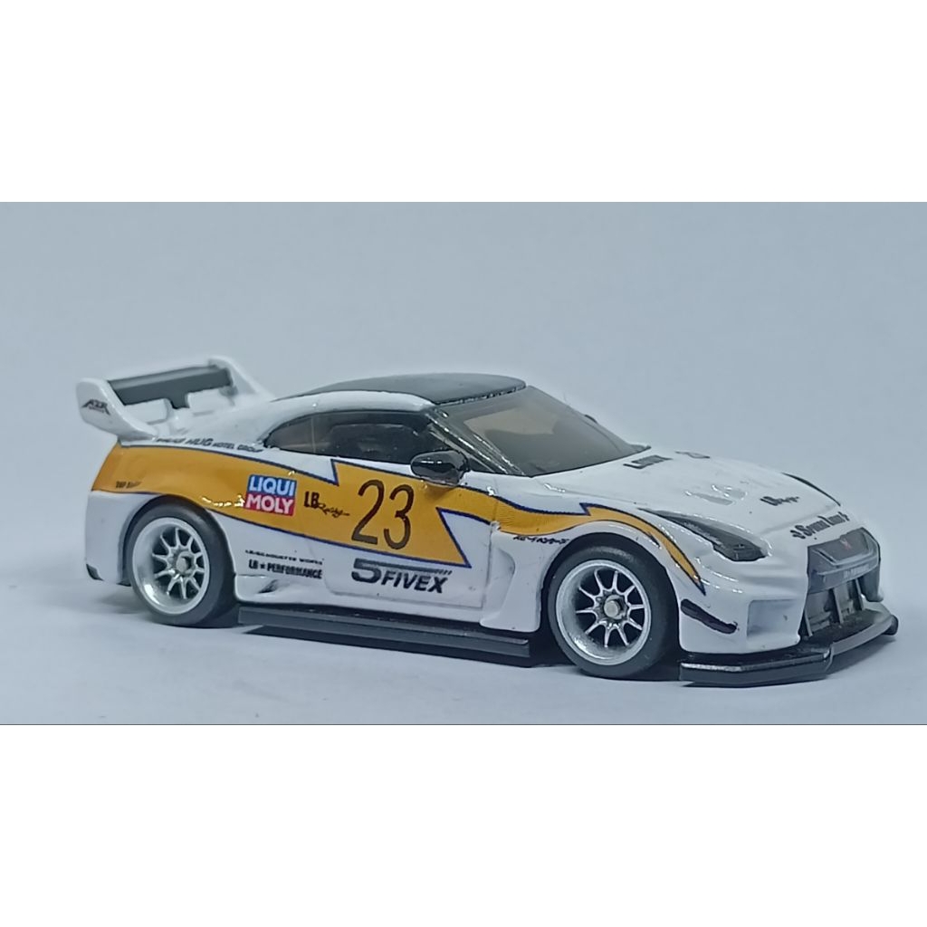 Hot Wheels Nissan R35 LBWK Custom