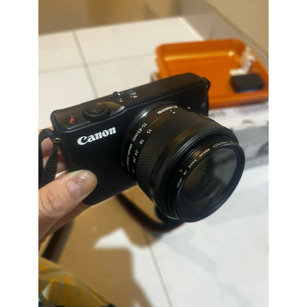 canon EOS M10
