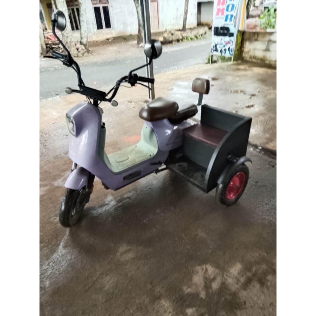 RODA BANTU/ BECAK SEPEDA LISTRIK