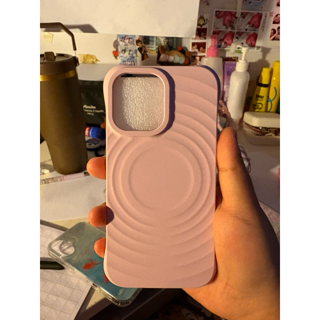 casotify magsafe silicone wavy iphone 16