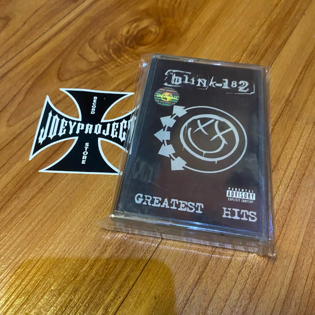 kaset blink 182 - greatest hits