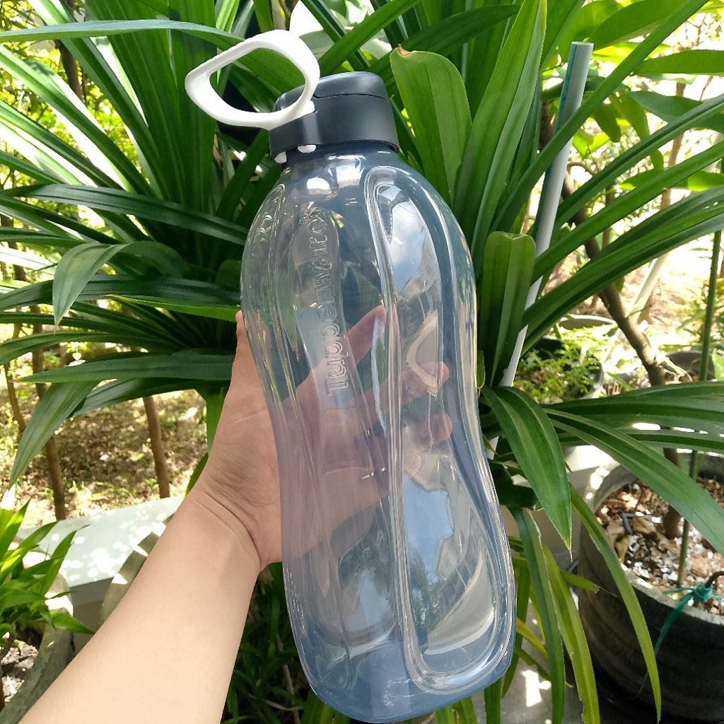 Tupperware eco botol import malaysia 2 liter