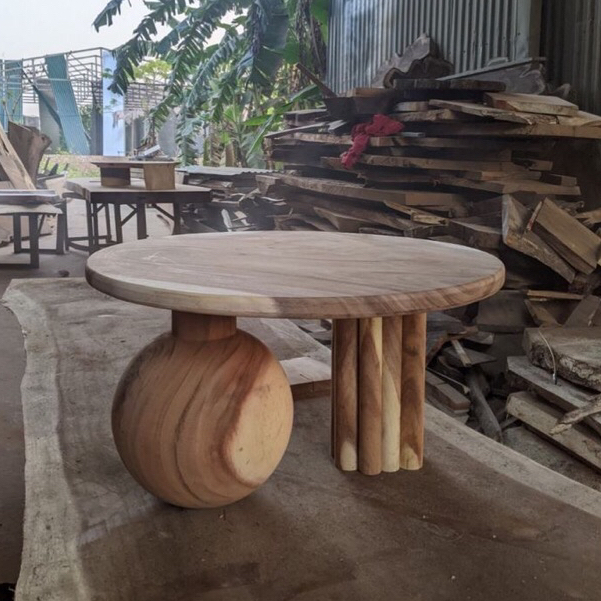 Meja Ruang Tamu Kayu Solid Bentuk Unik