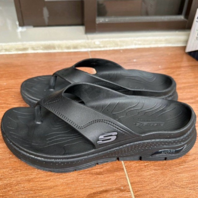 Sandal Skechers Pria Hitam / sandal hitam Skechers Ori