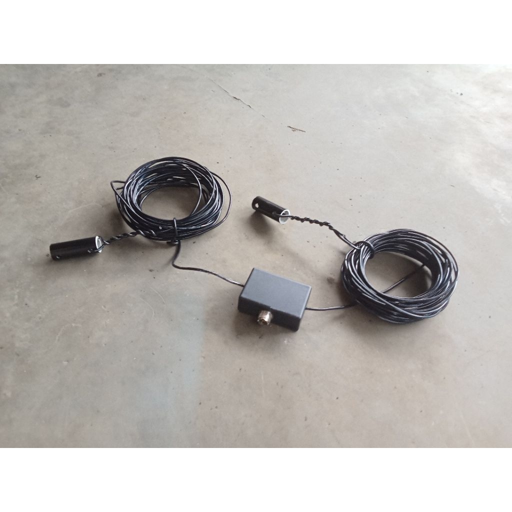 antena hf dipole 40 m band tersedia juga untuk di 80m,27 m 11 m,14 m 20m band