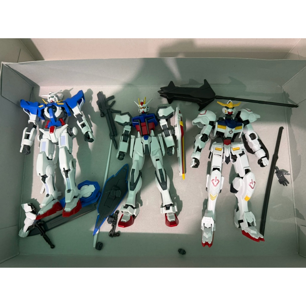 Gundam Barbatos + Exia + Strike (Sudah dirakit)