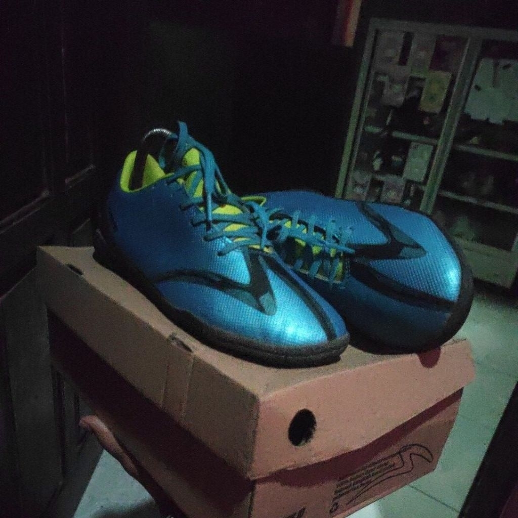 specs futsal original