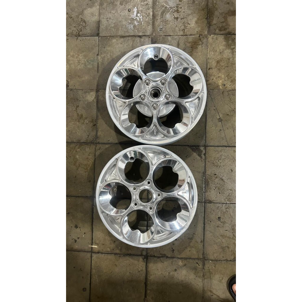 velg luigy polished