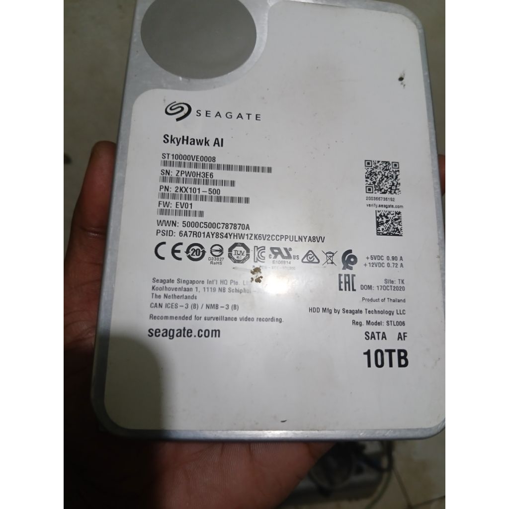 HDD 10 Tb  seagate skyhawk