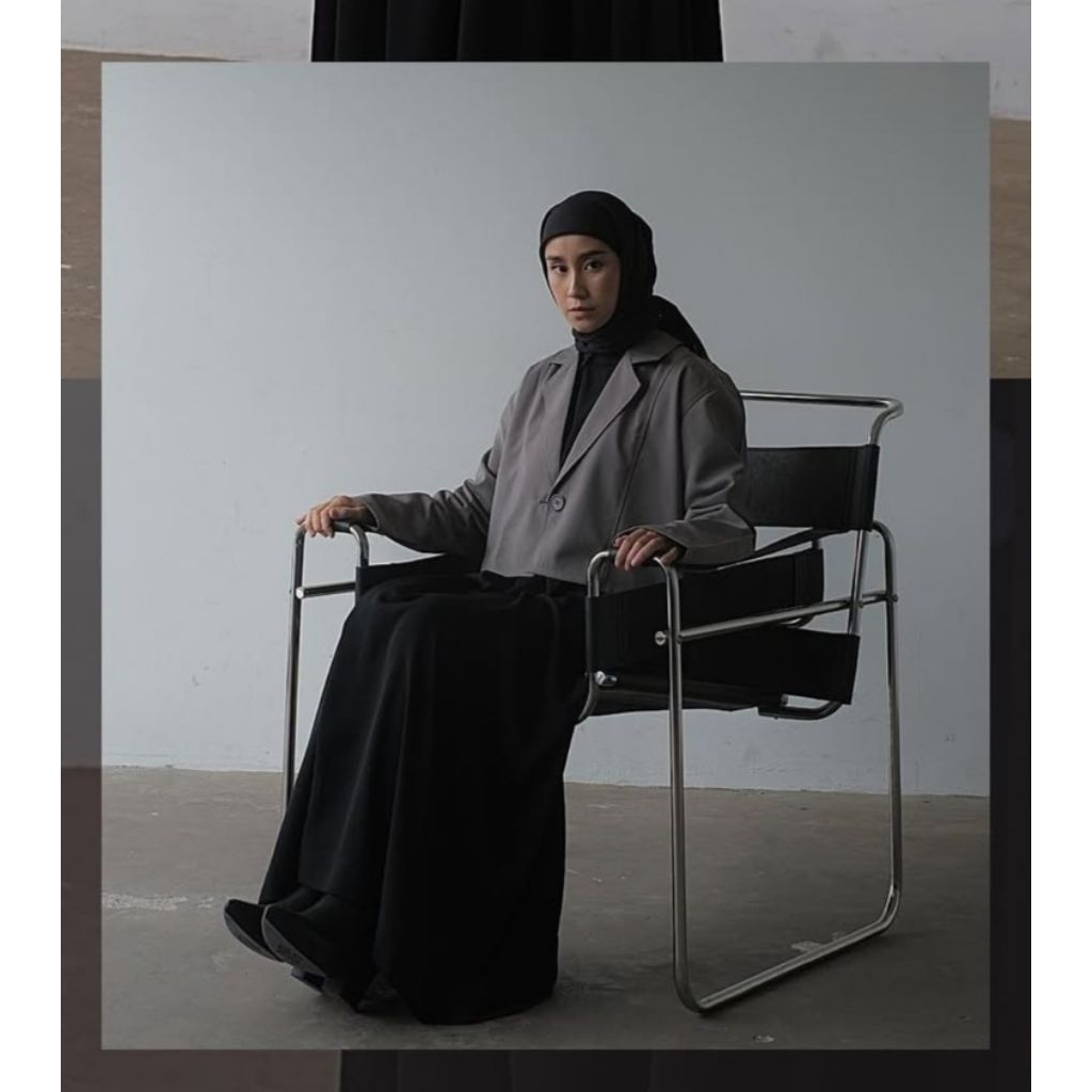 [Preloved] Abe Cropped Blazer Grey by Rashawl