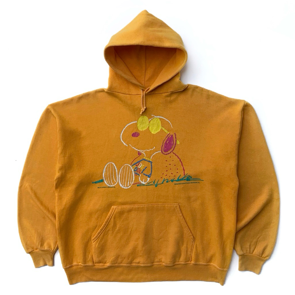 Peanuts 1980s Snoopy Hoodie.