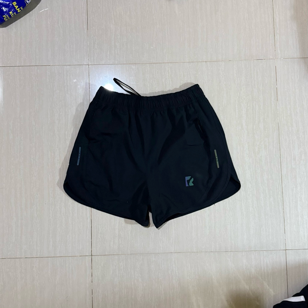 Preloved Celana Pendek Olahraga Wanita | Lari | Badminton | Voli