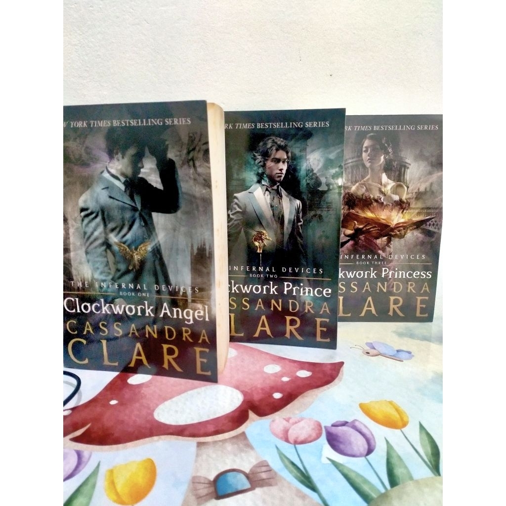 Infernal Devices series (Clockwork Angel, Clockwork Prince, Clockwork Princess) english original pre