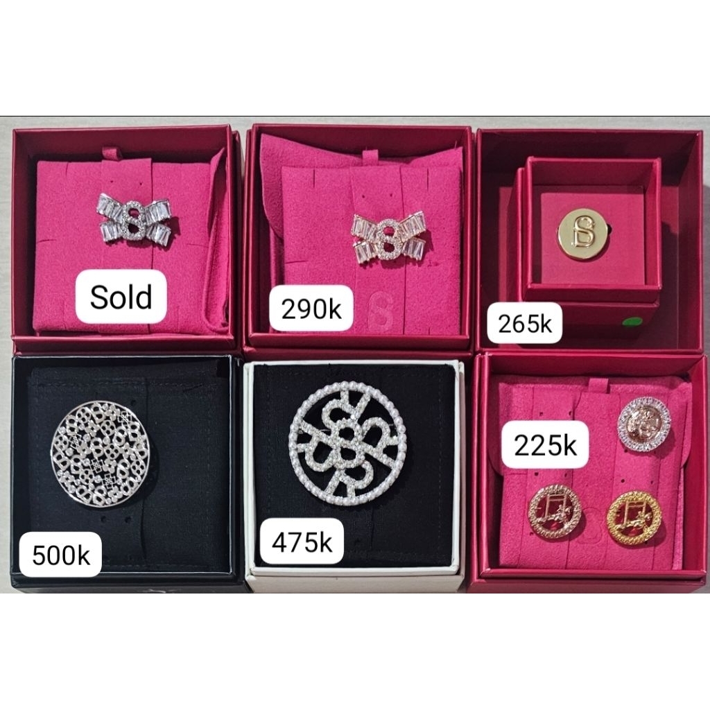 Buttonscarves Brooch Petite Bow Brooch || Xanadu Round, Monogram Carved, Round Pin Brooch, Petite Br