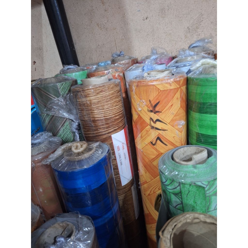 Karpet lantai PVC lebar 1,2m pergulung