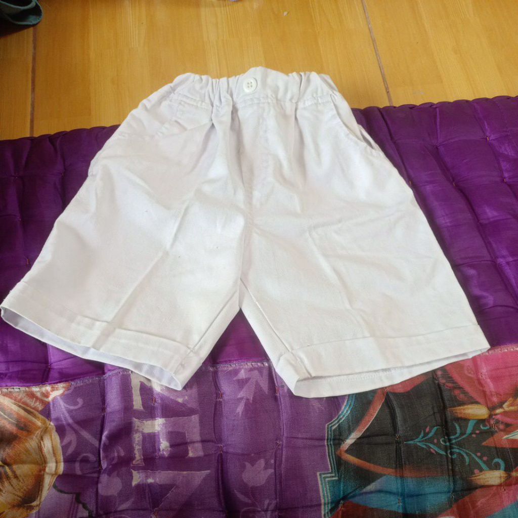 preloved celana chino anak 2-3 thun